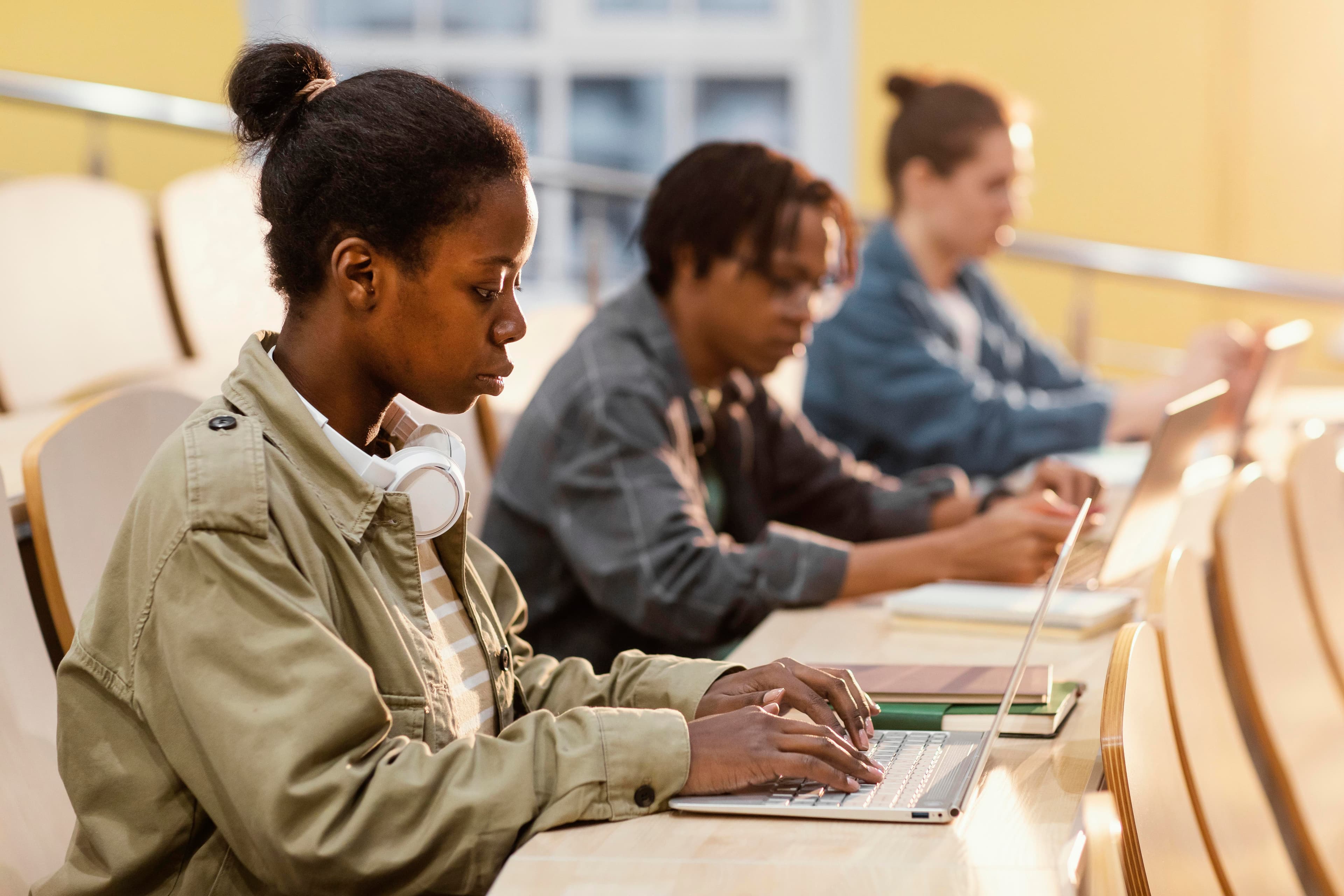 Students learning together in class